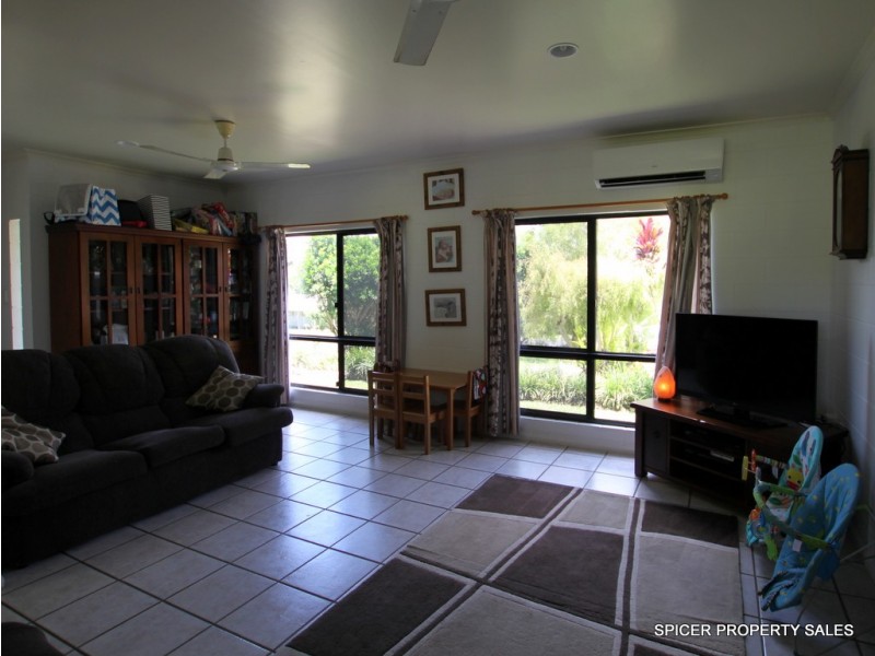 14 Maple Terrace, Tully QLD 4854