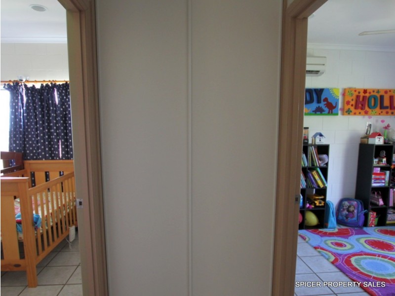 14 Maple Terrace, Tully QLD 4854