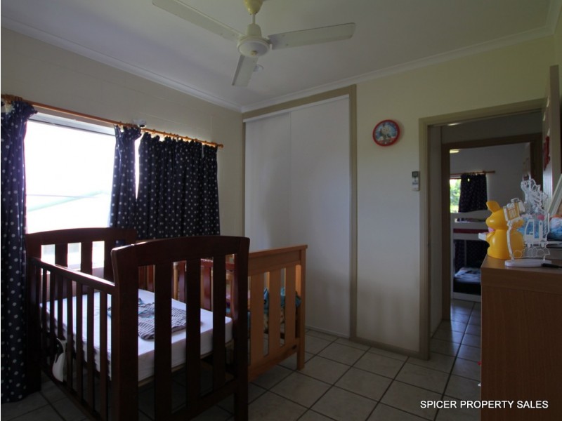 14 Maple Terrace, Tully QLD 4854