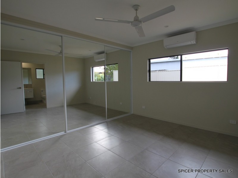 2 Graham Street, Tully QLD 4854