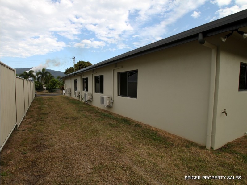 2 Graham Street, Tully QLD 4854
