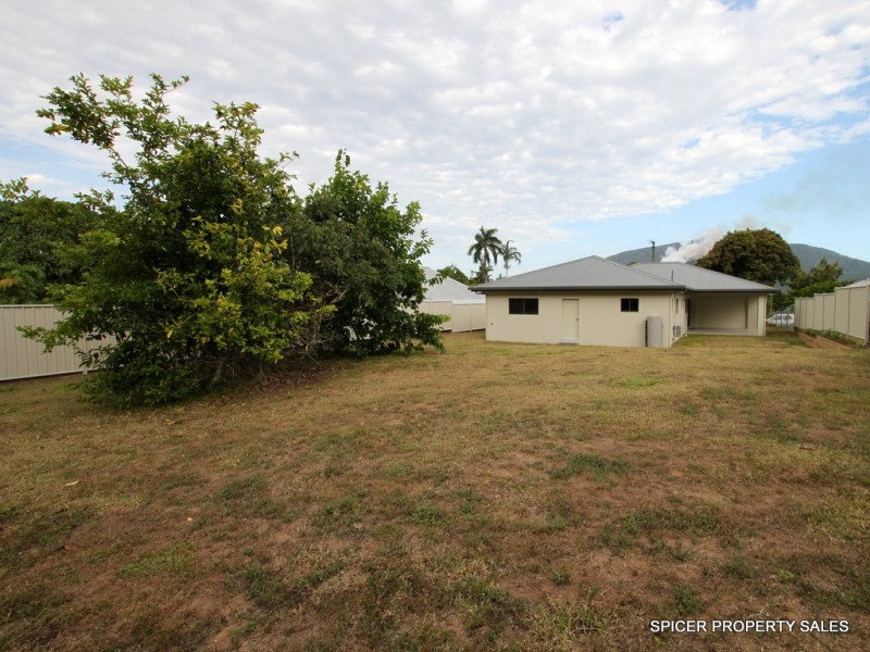 2 Graham Street, Tully QLD 4854