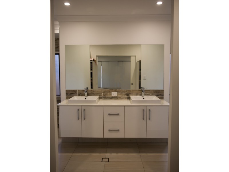 10 Clipper Court, South Mission Beach QLD 4852