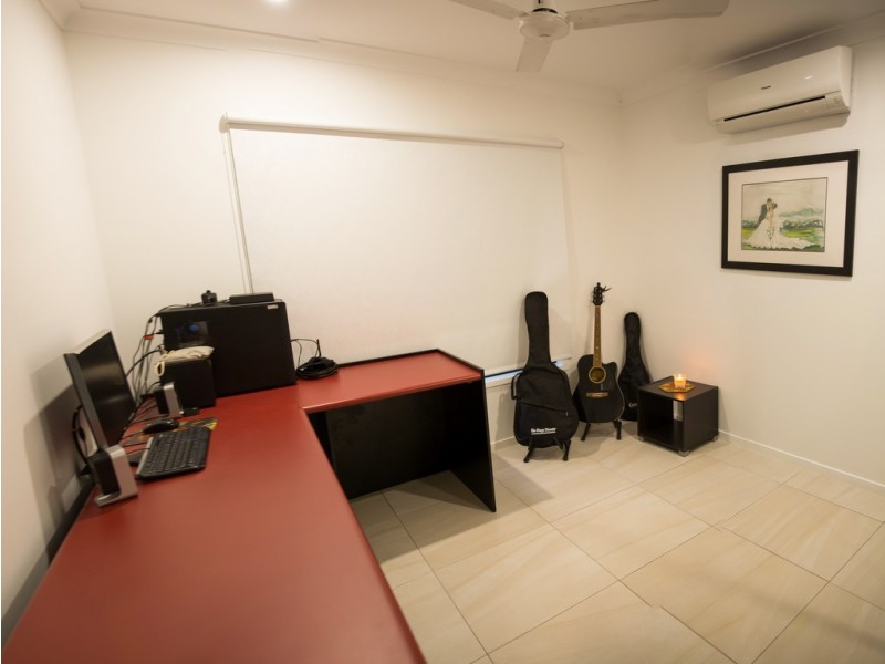 10 Clipper Court, South Mission Beach QLD 4852