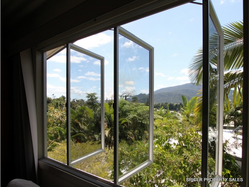 59 Theodore Street, Tully QLD 4854
