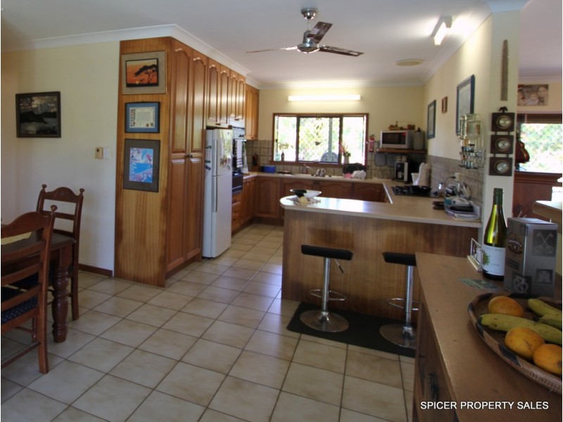 23 Vipiana Drive, Tully Heads QLD 4854