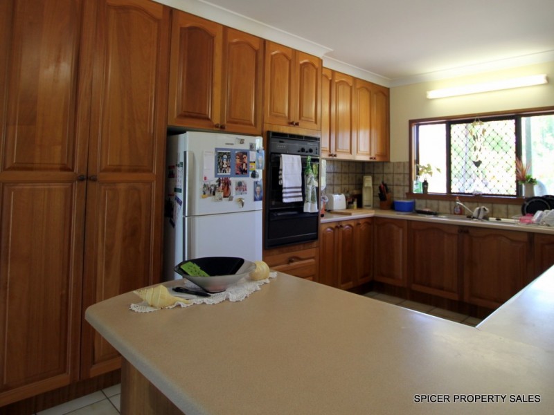 23 Vipiana Drive, Tully Heads QLD 4854