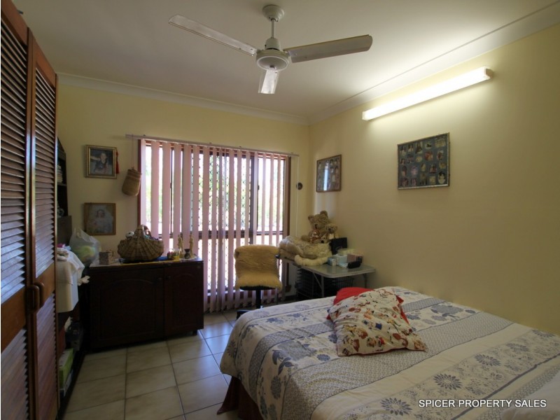 23 Vipiana Drive, Tully Heads QLD 4854