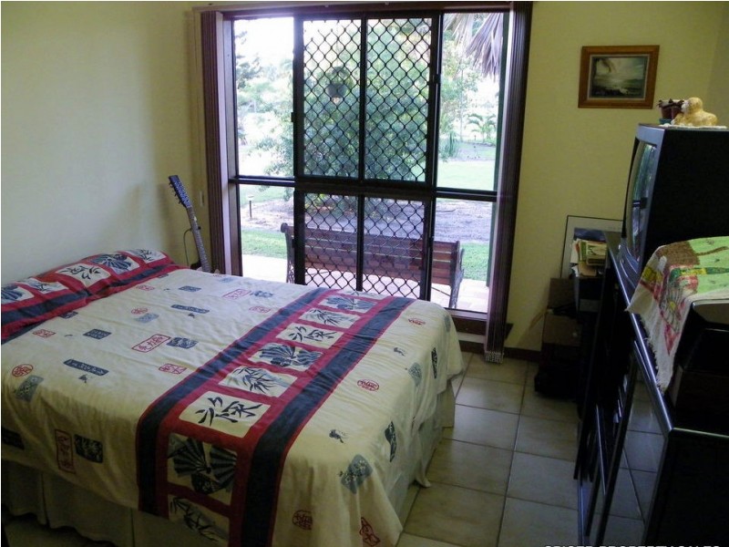 23 Vipiana Drive, Tully Heads QLD 4854