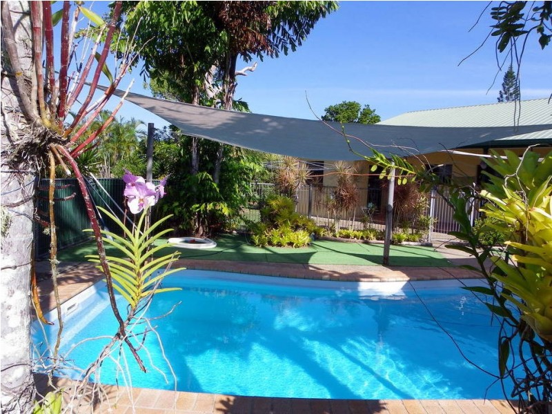 23 Vipiana Drive, Tully Heads QLD 4854