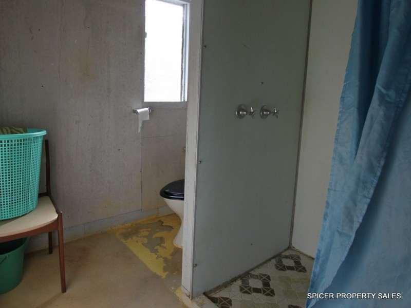 25 HYATT STREET, Tully QLD 4854