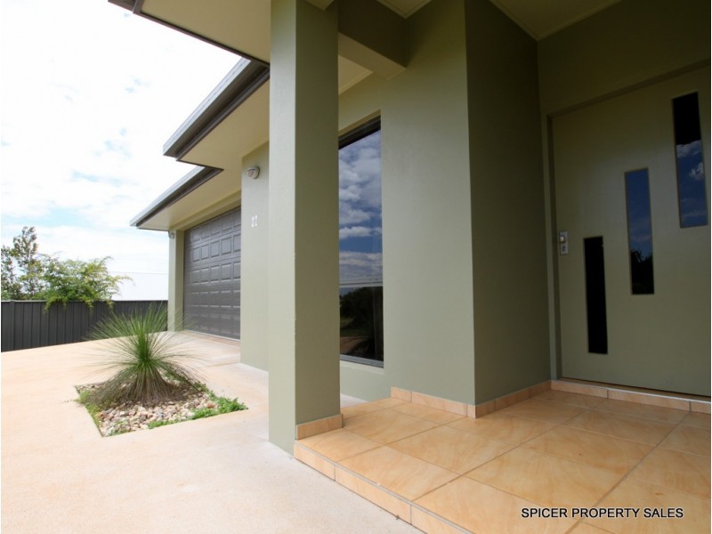 32 Bernard Street, Malanda QLD 4885