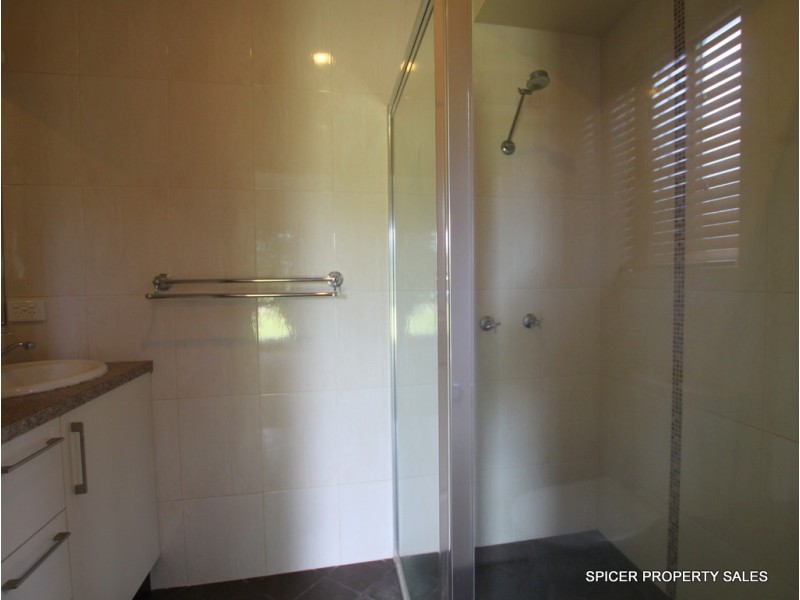 32 Bernard Street, Malanda QLD 4885