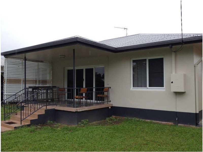 5 Vaughan Street, Tully QLD 4854