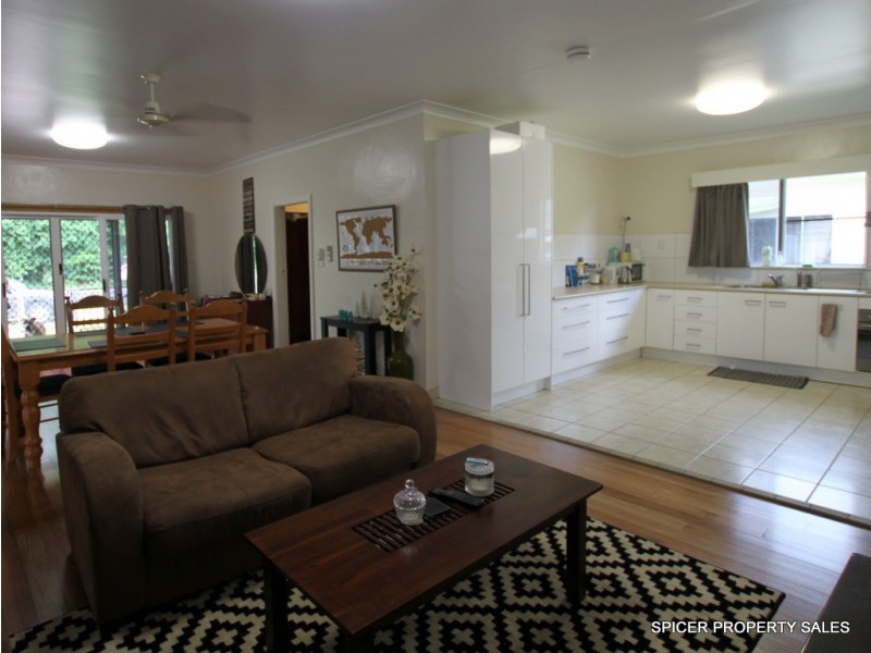 5 Vaughan Street, Tully QLD 4854