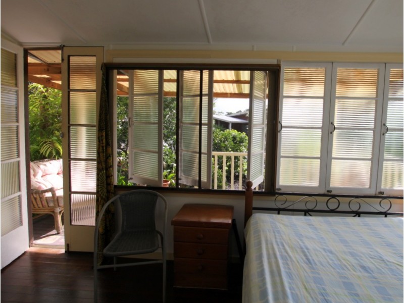 19 Hyatt Street, Tully QLD 4854