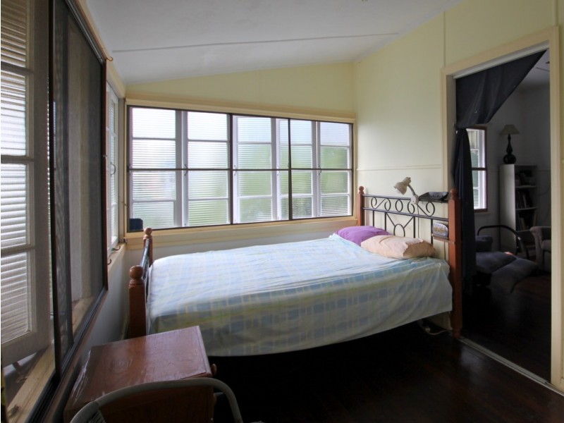 19 Hyatt Street, Tully QLD 4854