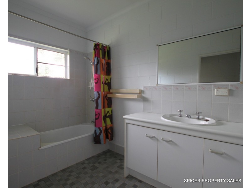 17 Bosel Court, Bulgun QLD 4854