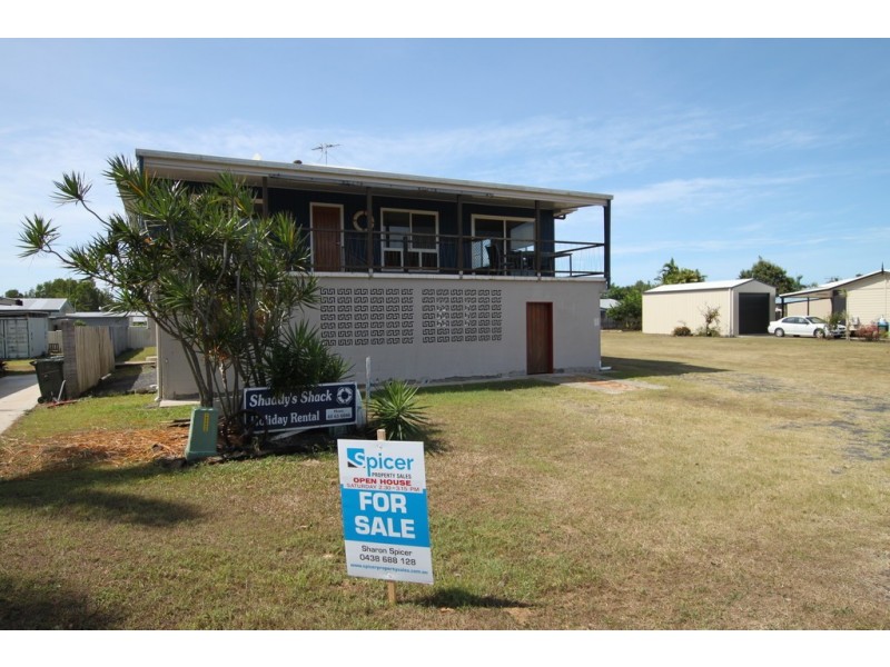 14 Hawthorne Dr, Kurrimine Beach QLD 4871