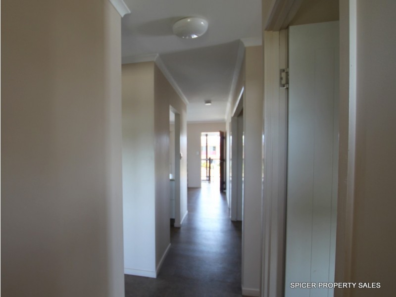 14 Hawthorne Dr, Kurrimine Beach QLD 4871