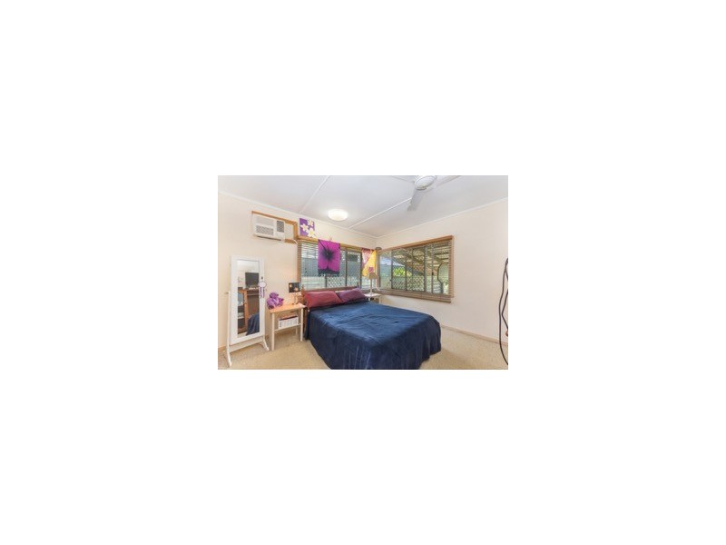 2 Bamber Street, Tully QLD 4854