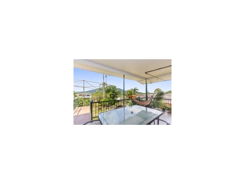 2 Bamber Street, Tully QLD 4854