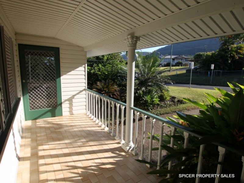 2 Bamber Street, Tully QLD 4854
