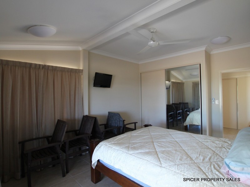 61 Taylor Street, Tully Heads QLD 4854