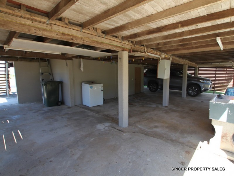 61 Taylor Street, Tully Heads QLD 4854