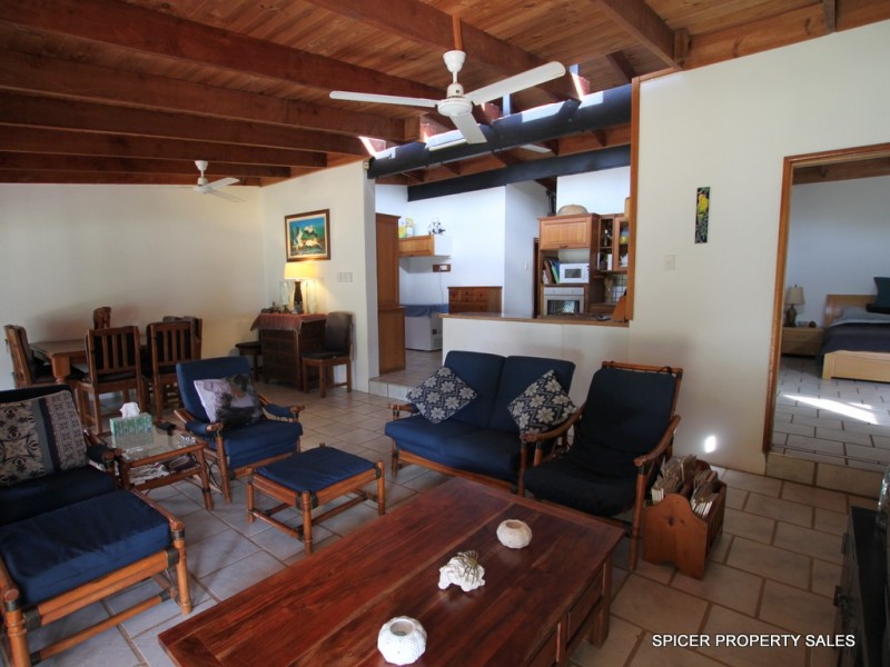 109 Taylor Street, Tully Heads QLD 4854