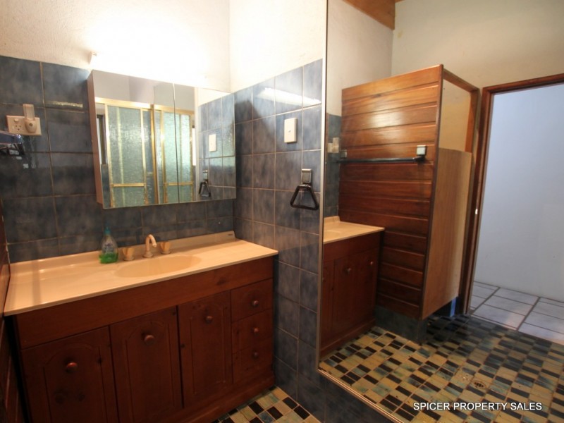 109 Taylor Street, Tully Heads QLD 4854