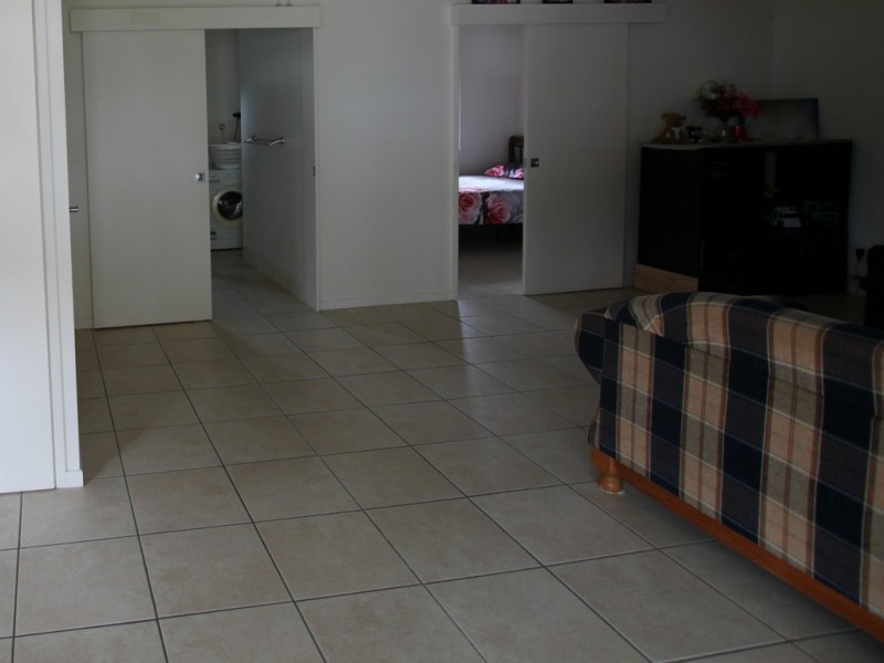 18 BRYANT STREET, Tully QLD 4854
