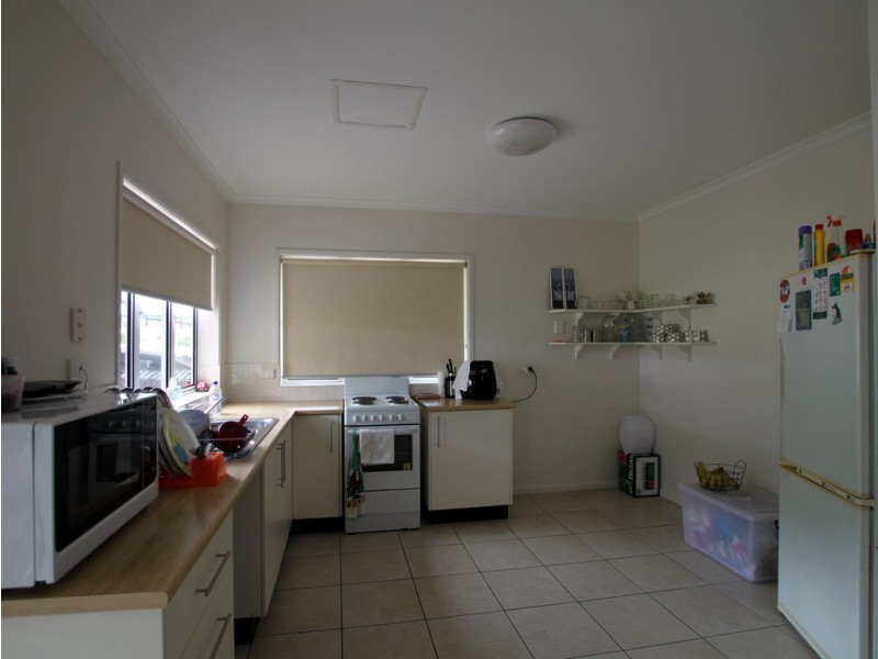 18 BRYANT STREET, Tully QLD 4854