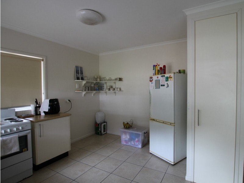 18 BRYANT STREET, Tully QLD 4854