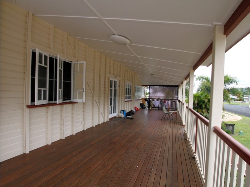 18 BRYANT STREET, Tully QLD 4854