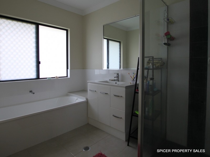 2 MARS STREET, Tully QLD 4854