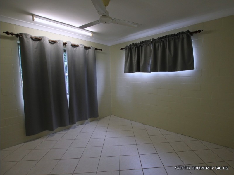 8 Melaleuca Drive, Tully Heads QLD 4854