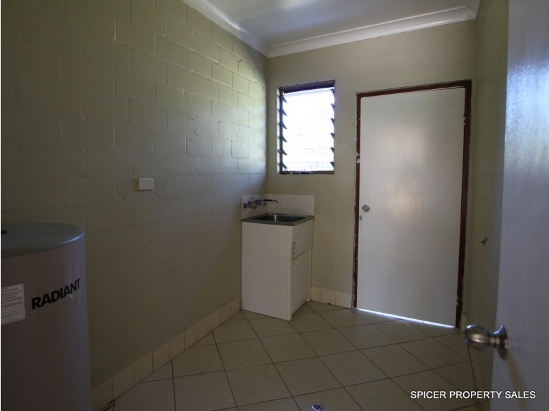 8 Melaleuca Drive, Tully Heads QLD 4854