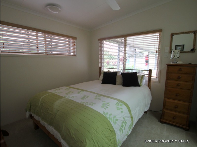 23 Hielscher Street, Tully QLD 4854