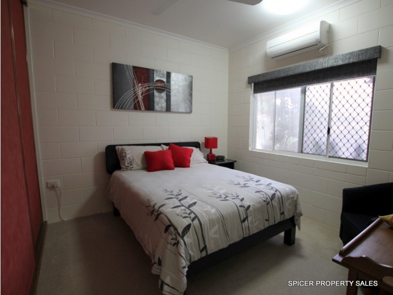 23 Hielscher Street, Tully QLD 4854