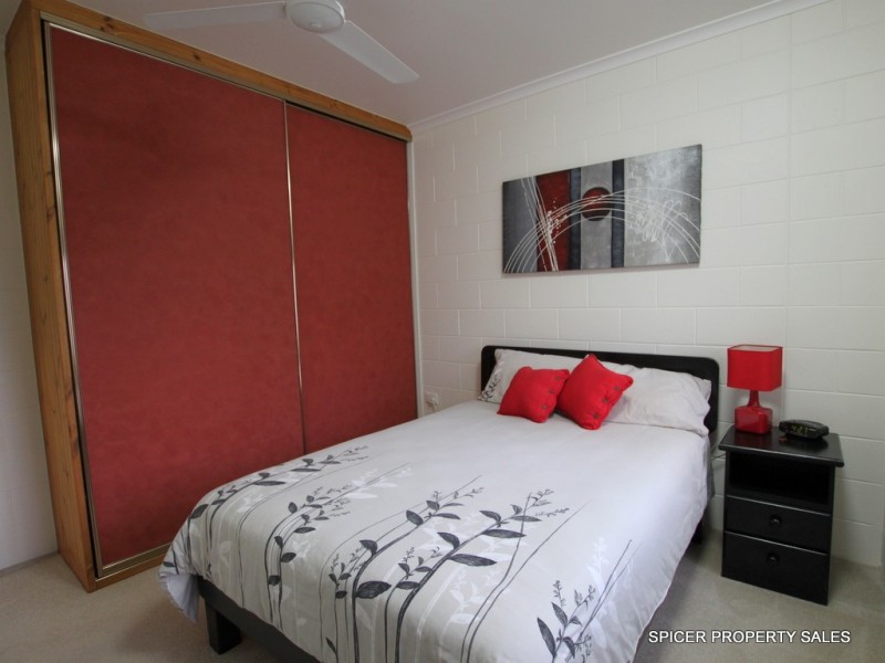 23 Hielscher Street, Tully QLD 4854