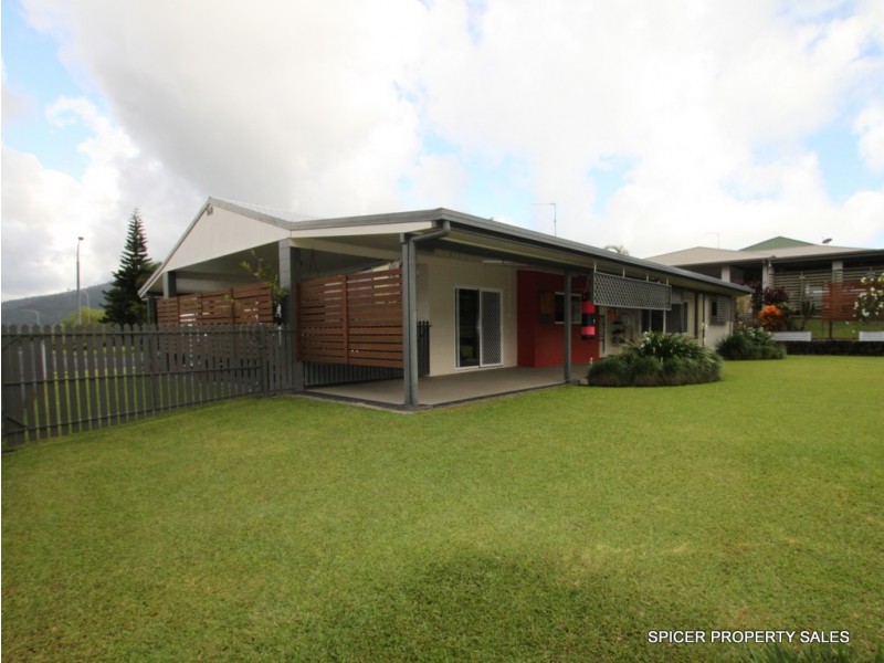 23 Hielscher Street, Tully QLD 4854