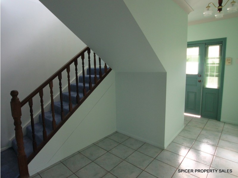 14 Hielscher Street, Tully QLD 4854