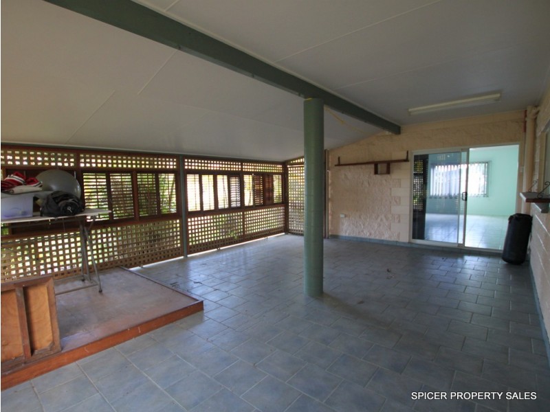 14 Hielscher Street, Tully QLD 4854