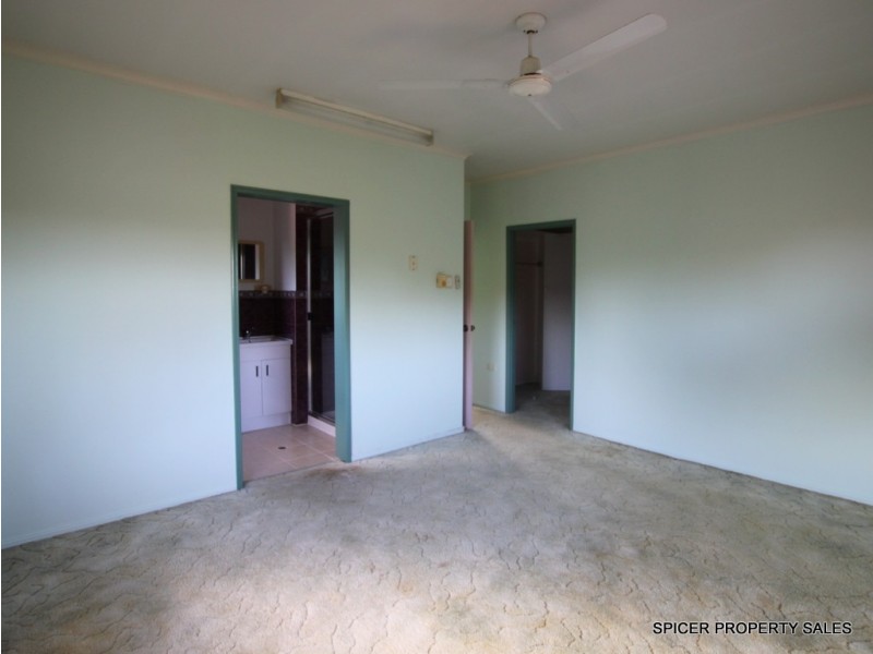 14 Hielscher Street, Tully QLD 4854