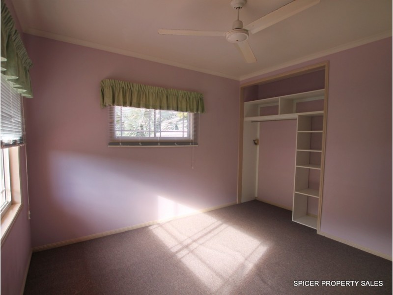 14 Hielscher Street, Tully QLD 4854