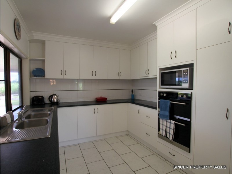 711 Murdering Point Road, Kurrimine Beach QLD 4871