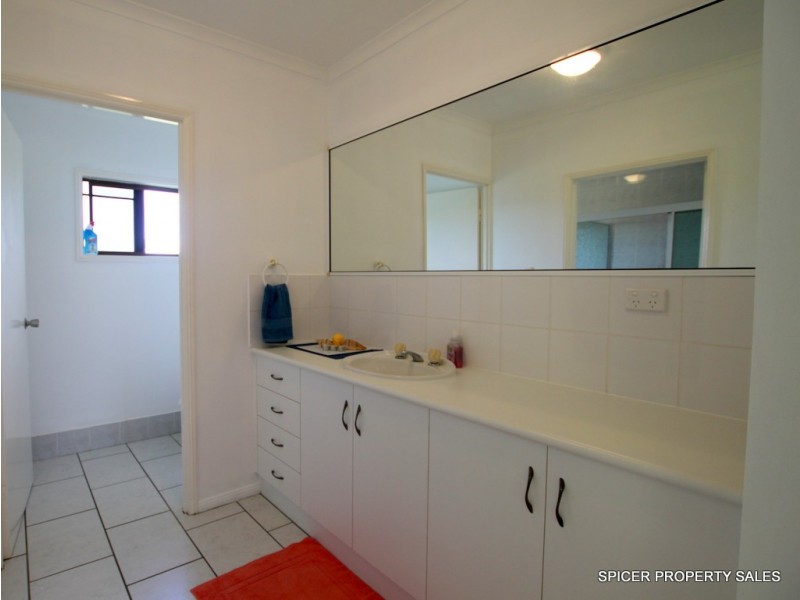711 Murdering Point Road, Kurrimine Beach QLD 4871