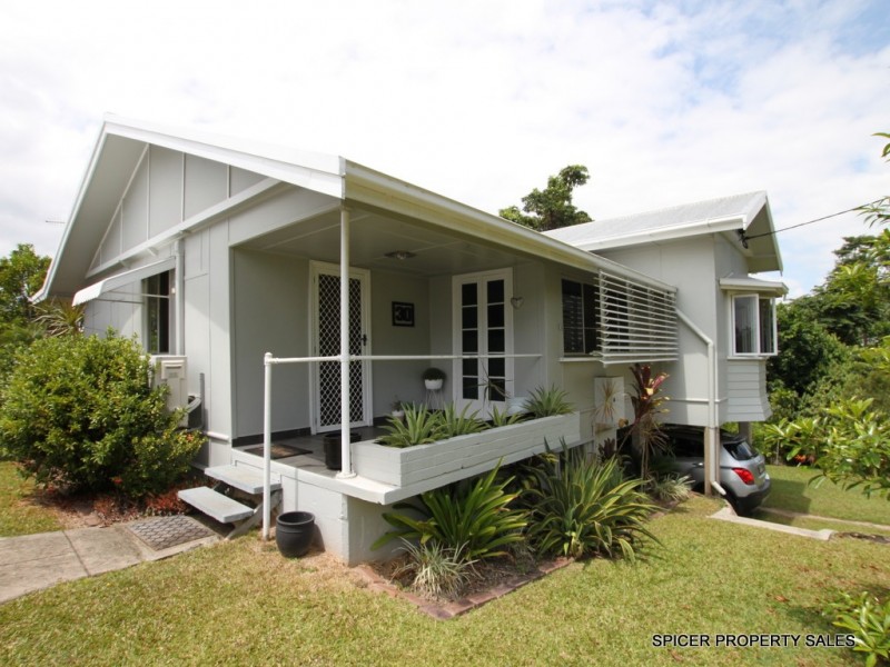 30 Brannigan Street, Tully QLD 4854