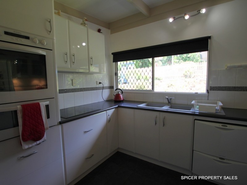14 Dowzer Street, Tully QLD 4854